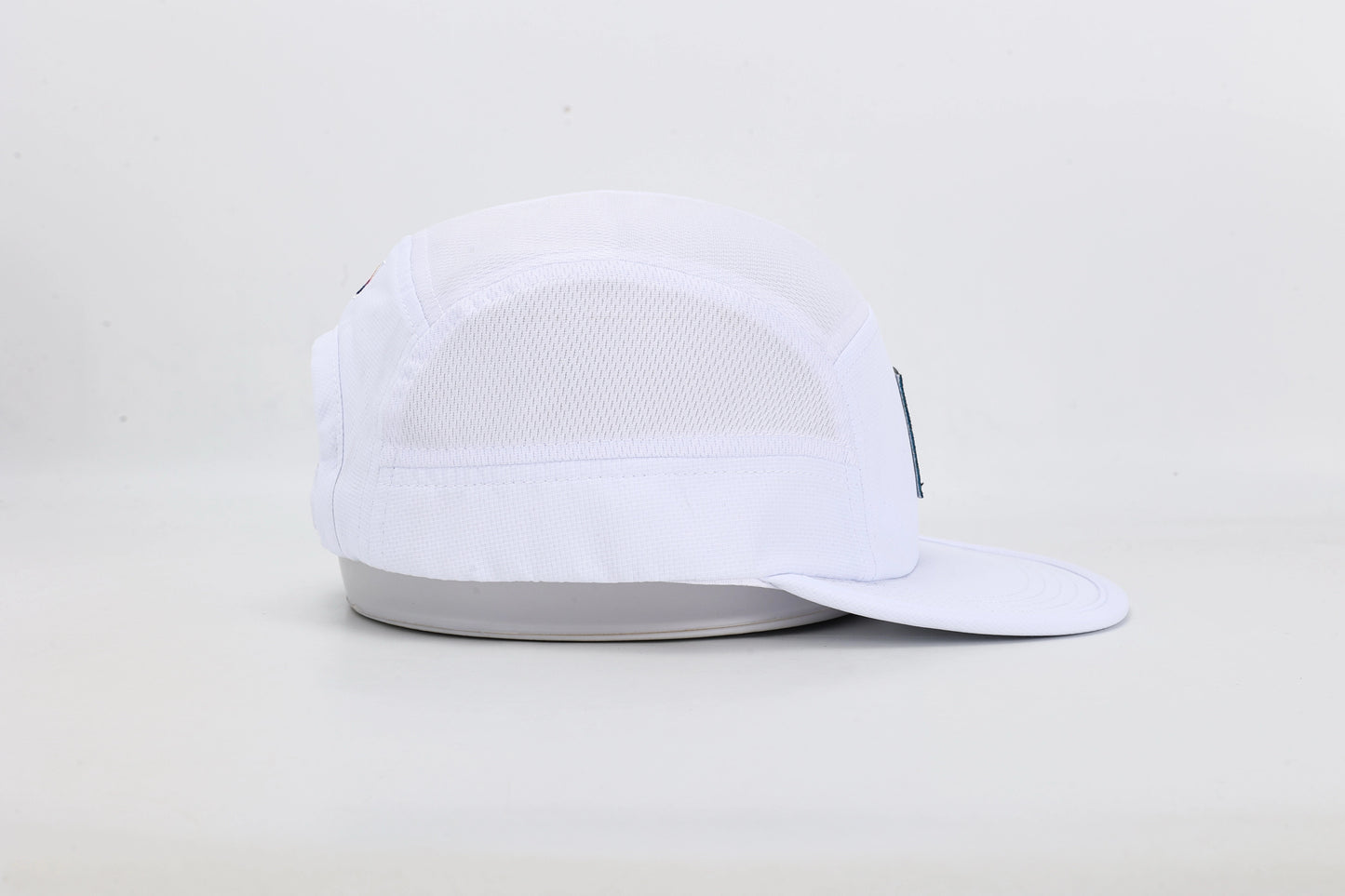 White Polyester Snapback Hat with Woven Label Logo & Magnetic Back Strap